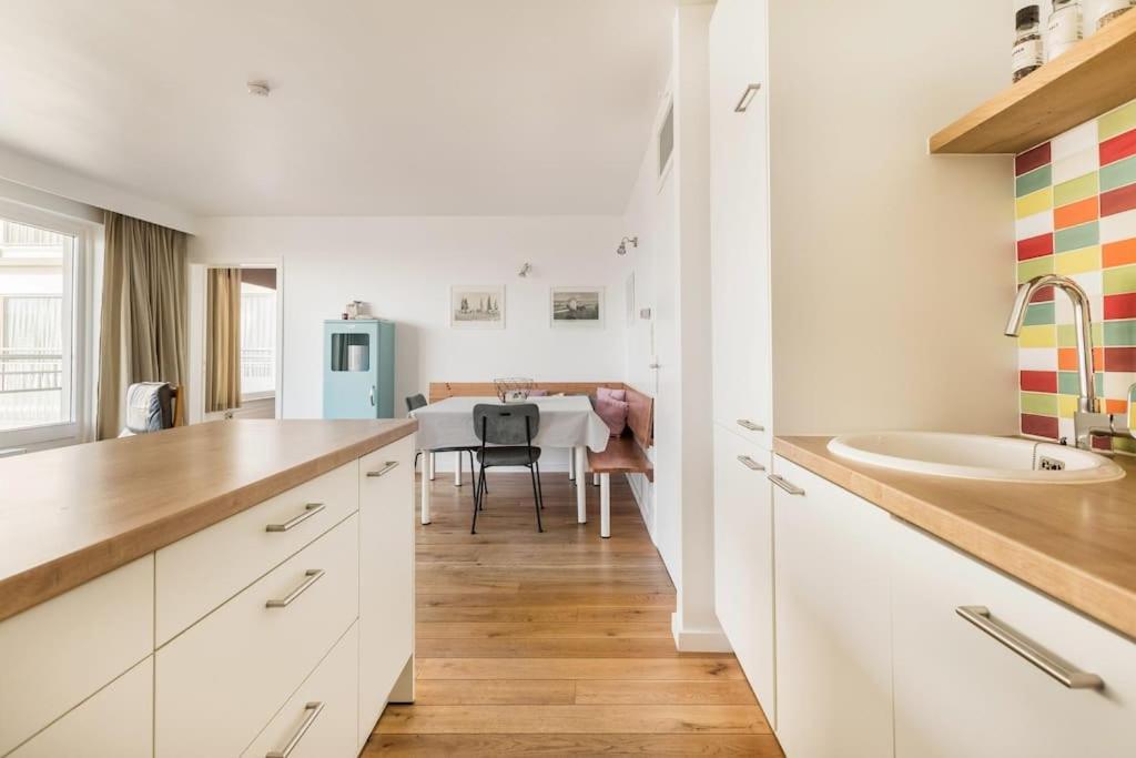 Gezellig Appartement Aan Oostduinkerkse Strand Oostduinkerke Esterno foto