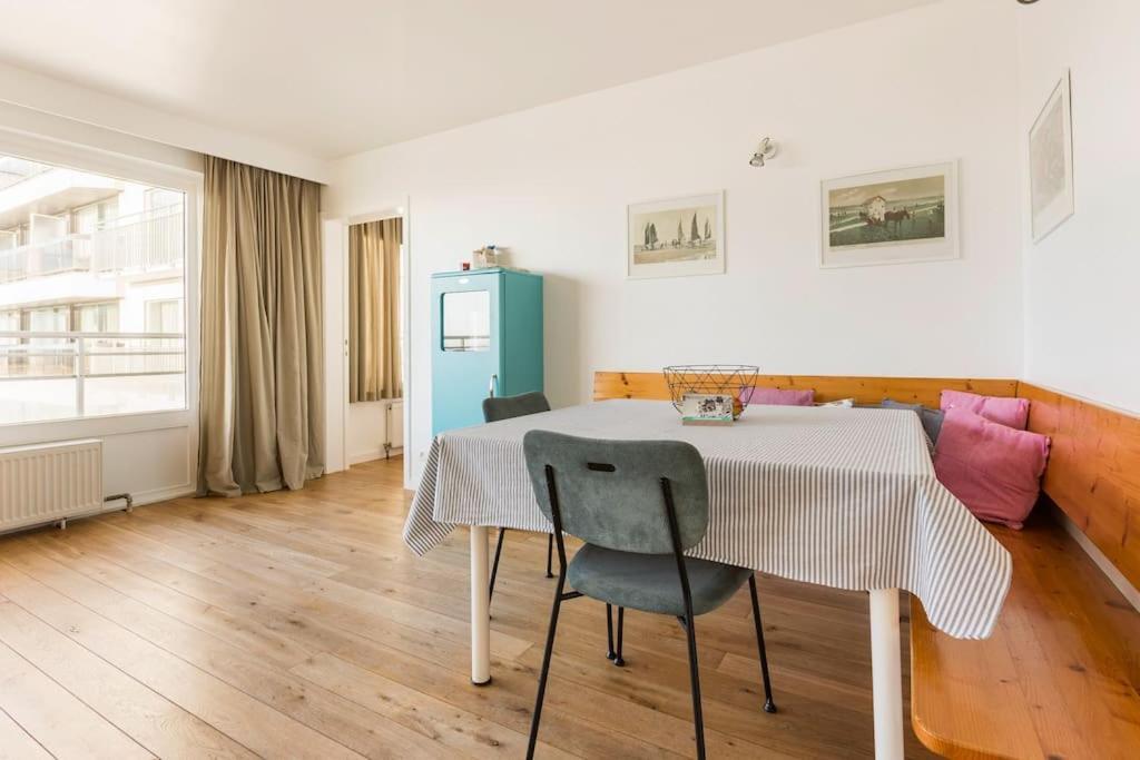 Gezellig Appartement Aan Oostduinkerkse Strand Oostduinkerke Esterno foto